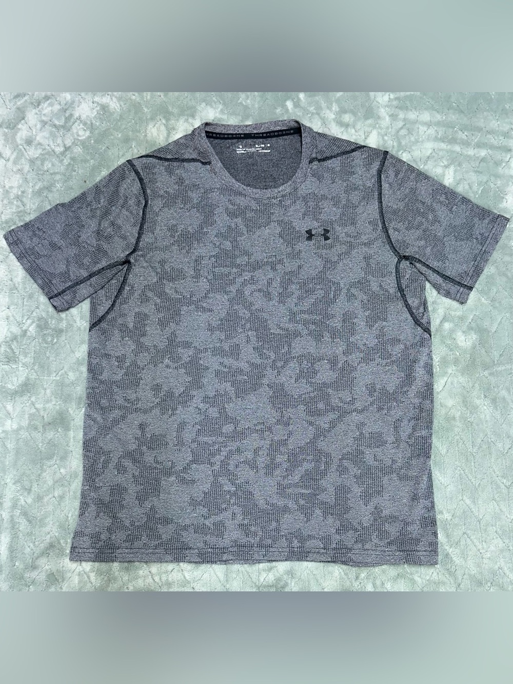 Under Armour Threadborne Heat Gear Gray Camo Short Sleeve Shirt Men’s XL